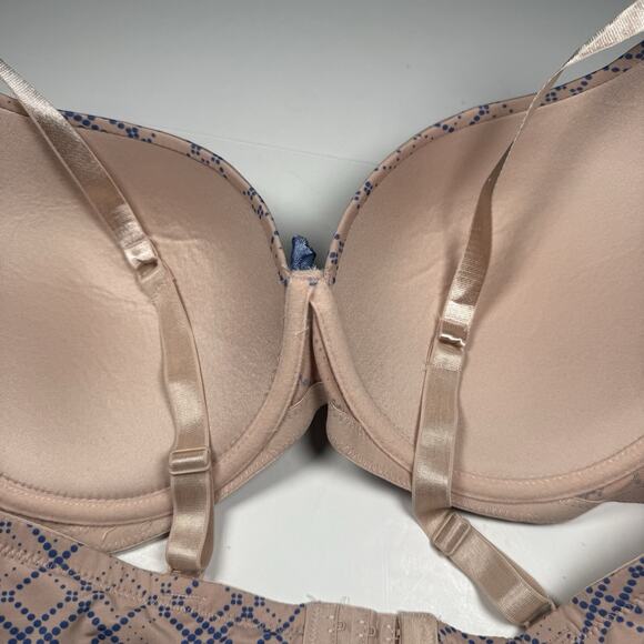 Simply Basic Plunge Bra 42B Nude with Blue Dot Grid Print Padded Underwire NWT - Picture 3 of 8